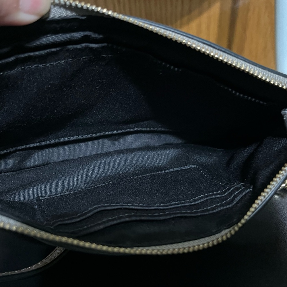 Coach Crossbody Bag - Picture 8 of 8